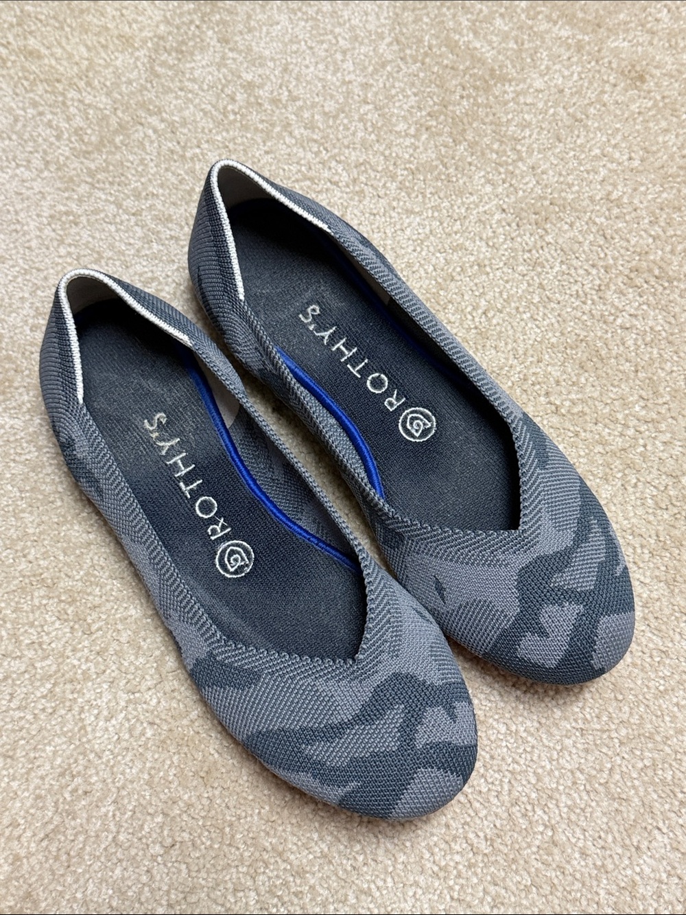 Rothy’s The Flat Gray Camo Print Size 8 EUC Retired Style